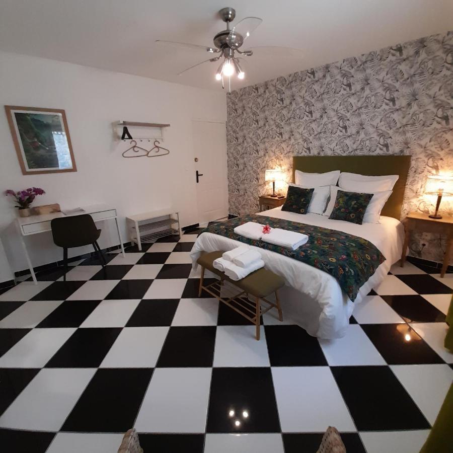 Villa Garriga Le Bois de Nefles  Rum bild